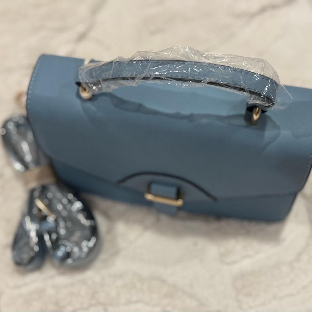 Stylish Blue Crossbody Bag - Picture 6 of 7